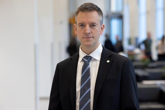 Erling Sande (Foto: Trond A. Isaksen/Kommunal- og distriktsdepartementet)