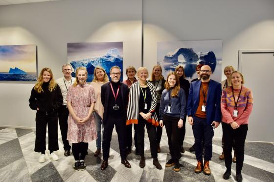 Bak fra venstre: Dag Svarstad, Heidi Ekstrøm, Elen  Arnesen, Karin Svånå, Hege Feiring, Julie Gjørtz  Howden, Beate Berglund Ekeberg. Foran fra venstre:  Ane Rostrup Gabrielsen, Linn Helmich Pedersen,  Sverre T. Jahre, Birthe Ivars, Anja Marie Solheim,  G
