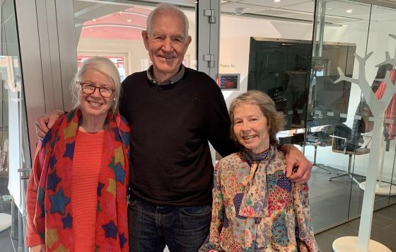 F.v. Grete Hillestad Hoff, Jon Fodstad og Hege Haaland utgjør, sammen med Nils Holm, styret i Juristforbundets pensjonistgruppe.