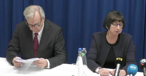 Riksadvokat Tor-Aksel Busch og NAV-direktør Sigrun Vågeng (Foto: regjeringen.no)