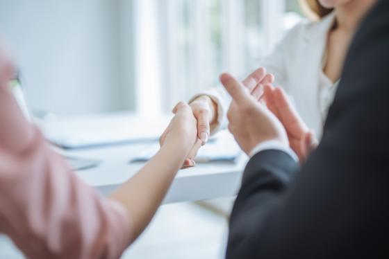 Håndtrykk (Foto: iStock)