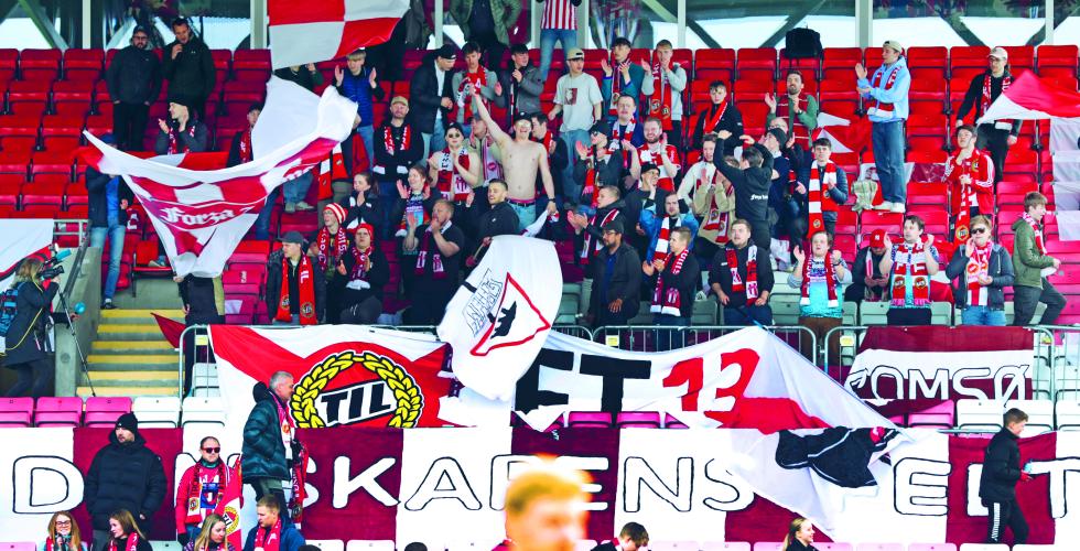 Tromsøsupporterene Forza  Tromsø under en eliteseriekamp  på Alfheim Stadion. (Foto: Rune  Stoltz Bertinussen / NTB)