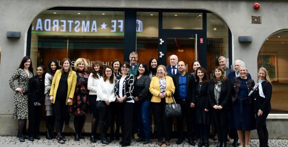 Den bulgarske delegasjonen ble tatt imot på Juristenes Hus (Foto: Ole-Martin Gangnes)