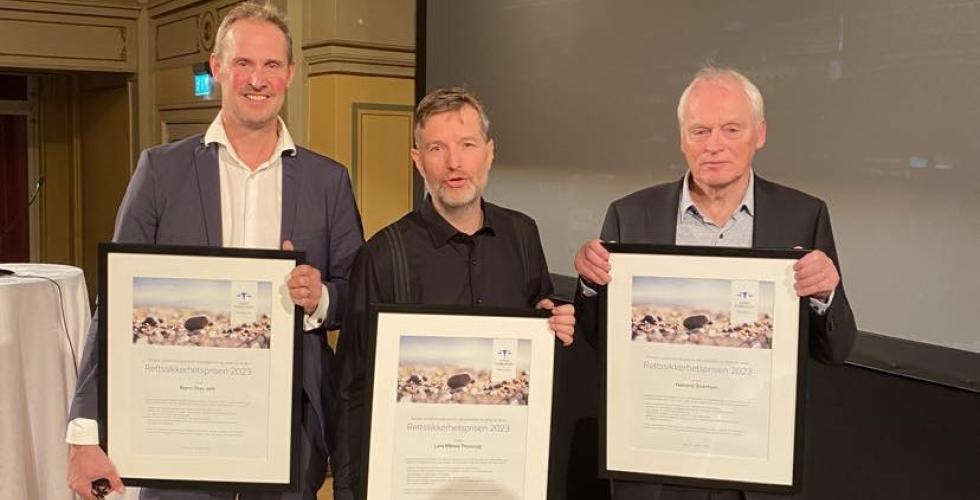 F.v. Bjørn Olav Jahr, Mikkel Tronsrud og Halvard Sivertsen (Foto: Juristforbundet)