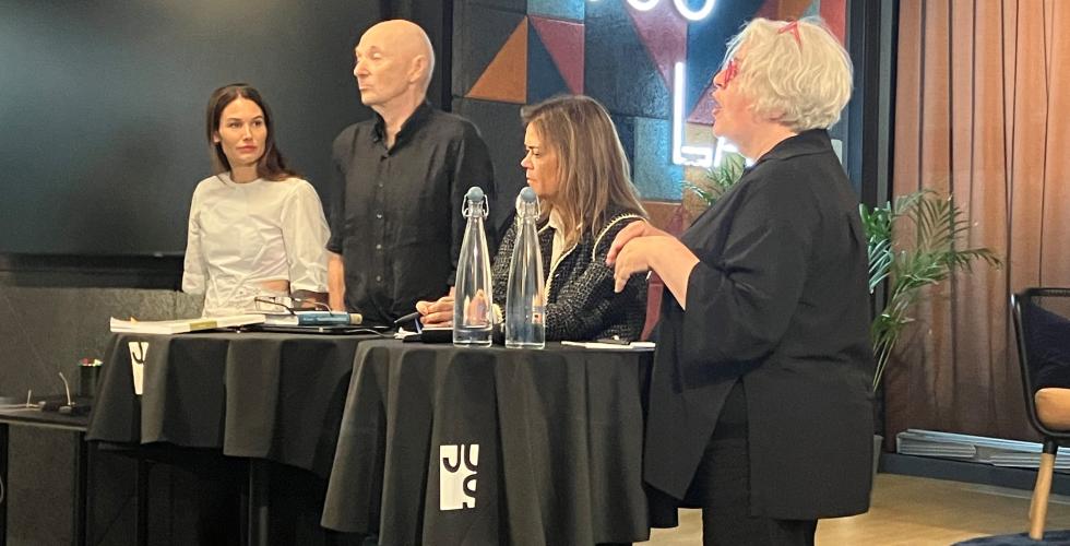 Eirin Eikefjord, Rune Bård Hansen, Elisabeth Rød og Trine Baumbach (Foto: Anders Schrøder Amundsen)